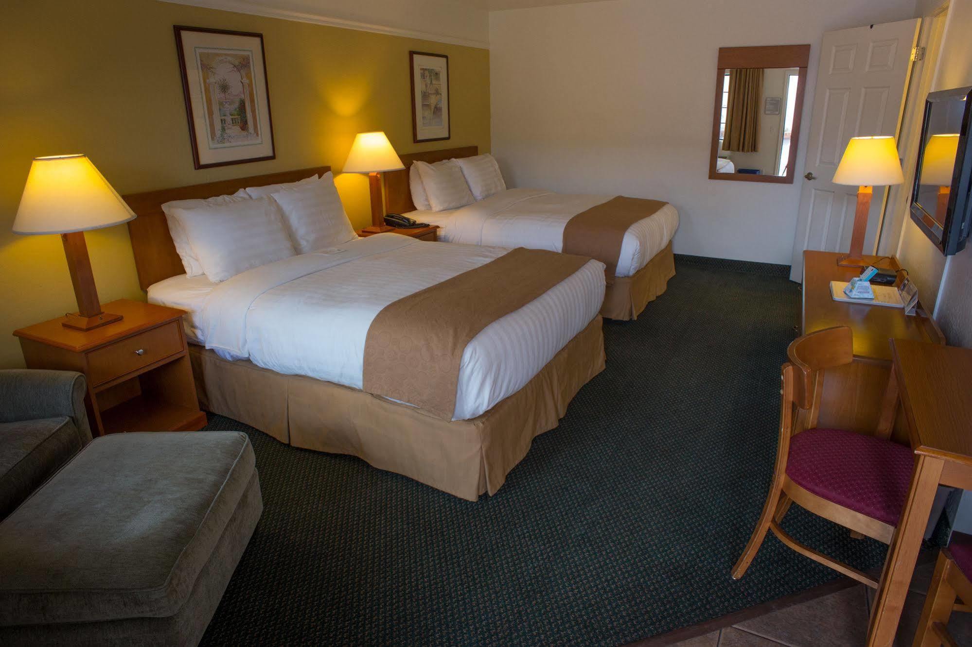 Pines Inn & Suites Cottonwood Kültér fotó